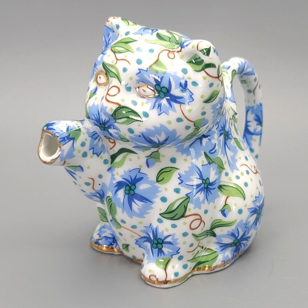 Two's Company AINSLEY Blue Floral Chintz Cat or Kitten Mini Creamer Pitcher